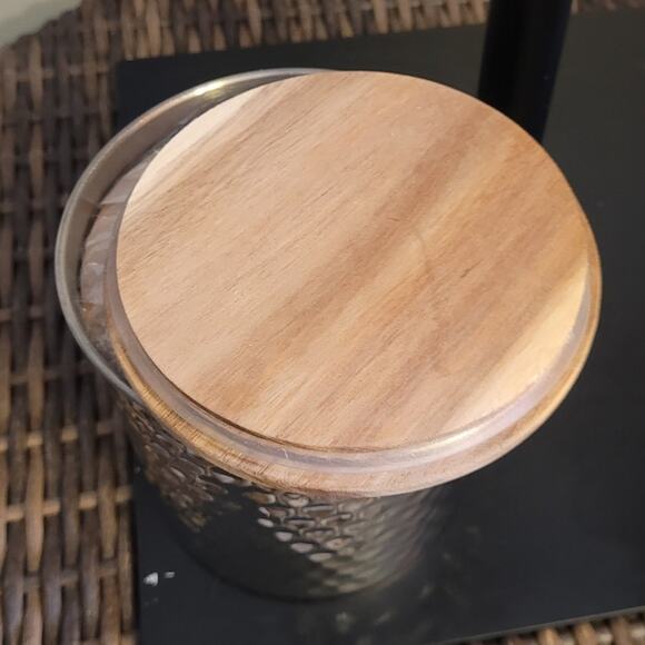 NIB UNCOMMON JAMES Silver Metal Hammered Cannister Set 2 Kitchen Gift Wood Lid - Picture 6 of 6